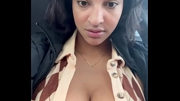 Preview 1 of Xxxxxnnxxx Vidyo - Showing my boobs to the neighbors