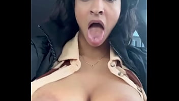 Preview 4 of Xxxxxnnxxx Vidyo - Showing my boobs to the neighbors