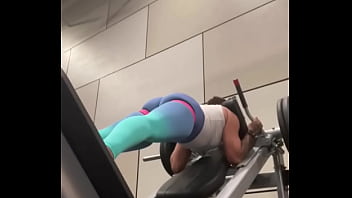 Preview 4 of Sunny Lione Fack - POV of Bobbi Jo88 on leg day