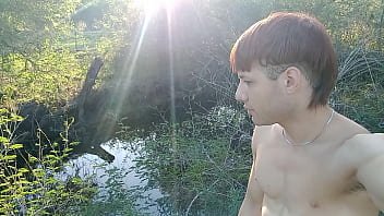 Preview 2 of Stories Xxxmove - Latino Cachondo en xvideos en el bosque