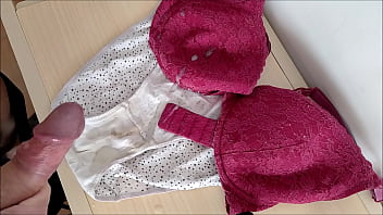 Preview 3 of Horse Ilona Staller - corrida en bragas de mi vecina 48