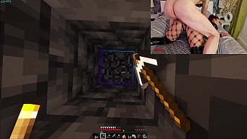 Preview 2 of Beauty 2017 - Hotencounter whilte playing minecraft (watch till the end)