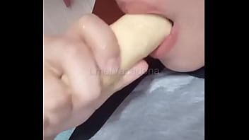 Preview 3 of Boekep Sex - Chupando uma banana