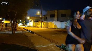 Preview 3 of Of Center - TRANSANDO GOSTOSO COM AS GATAS DEPOIS DA BALADA - PARTE 1