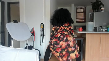 Preview 3 of Emma Coronel Aispuro Video - Ebony Big-booty dance tease,  non-nude