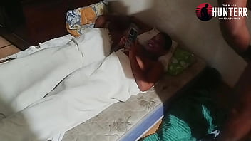 Preview 3 of Percy Pakistan Xxx Video - Coloquei a c&acirc_mera pra filmar eu fudendo o twink enquanto meu primo dormir do lado