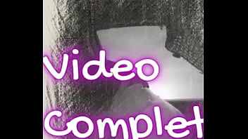 Preview 4 of Wanda R - celoeroxy - celoeroxyoficial - roxywifeoficial - chupando y sent&aacute_ndose caliente en el uber para pagar la tarifa (completa en RED)