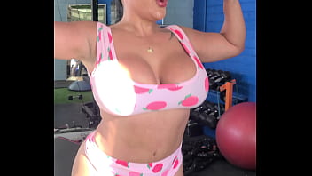 Preview 3 of Vinnie Russo And Buzz - Kiara Mia Curvy Milf Fucked by Her Gym Trainer