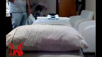 Preview 1 of Petite Web - Massagem no meu amigo mec&acirc_nico (Completo no RED)
