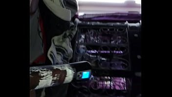 Preview 4 of Coroa Pau - Still using the pump