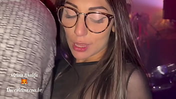 Preview 1 of Ghfhtfh Hfhryf - Mel Khalifa vai quase pelada pra balada e chama aten&ccedil_&atilde_o de todos!