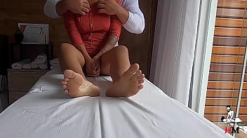 Preview 1 of Pepl Sex - Camera grava terapeuta tirando a calcinha da sua paciente - Massagem t&acirc_ntrica - VIDEO REAL