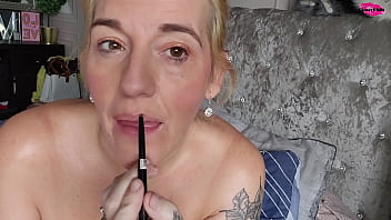 Preview 3 of Skyp Anal - Watching a Hot Mom get Ready