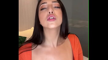 Preview 2 of Work Mom Fuk - Lis safadinha se exibindo pros f&atilde_s | Lis Xxx