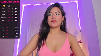 Preview 1 of Colegialas Ecuatorianas Desnudas - Striptease and Filth: Julieta Venus Asks for Your Cum