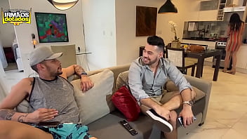 Preview 3 of Seks Vibo - CHUPANDO MEU CUNHADO HETERO