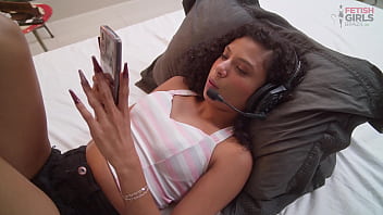 Preview 1 of Tube Ladyboy Naomi - Novinha do Pix - (Garota jovem indo dinheiro para seu suggar daddy) Parte 1