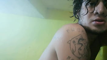 Preview 4 of Akka Sex Tambi - Cogiendo en la ducha