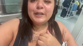 Preview 1 of Curly Klara Porno - De volta ao provador bbw safada se exibe - Mary Jhuana