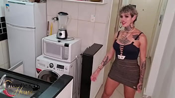 Preview 4 of Animal Six Uman - arrombando o cuzinho do marido de aluguel dotado