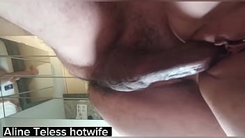 Preview 1 of Xxx Muv Video - S&oacute_ gozada  dentro da esposa mais safada do Brasil,  fortes emo&ccedil_&otilde_es aline brincando com seus amigos sempre termina em putaria ,  pau Pulsando,  esposa levando leitada,  voc&ecirc_ tamb&eacute_m curti comenta a&iacute_