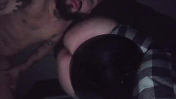 Preview 3 of Big Body And Ass - Invit&eacute_ a mi vecino el vagabundo a que me rompa todo el culo con su monstruosa polla