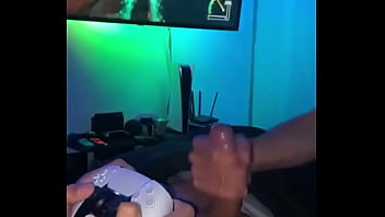 Preview 4 of Flexy Girl Analed - Ganhei uma m&atilde_o amiga enquanto jogo