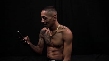 Preview 1 of Licking Arabian Vagina - Novinho caindo de boca no pau gigante