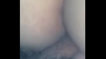 Preview 4 of Pussing Hand In Vigini - Gozando gostoso na piscina do motel