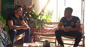 Preview 1 of Koresn Teen - EMPRESARIO TENIA UN SECRETO GAY Y DOS MACHOS LE REVIENTAN EL ANO EN ORGIA BDSM