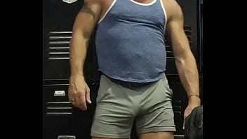 Preview 1 of Desi Up Xxx - LA Dave&#039_s Gym Show