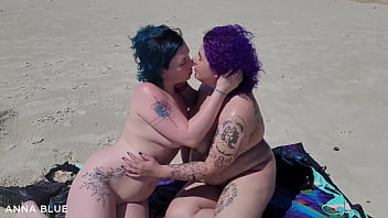 Preview 3 of Mamia Milf - Hiteles&iacute_tő vide&oacute_