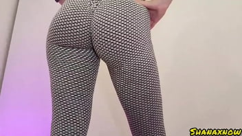 Preview 1 of Holud Sexsxx - ASS WORSHIP MIND FUCK CEI IN YOGA PANTS JOI PUSSY SPREADING