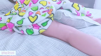 Preview 2 of Crot Di Mulut Indonesia - 18 Yo Super Petite teen fucked rough (Part 1)