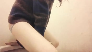 Preview 4 of 90 Saal Ki Aurat Ka Sexy Bf - Sahori Moon&#039_ - culona en el ba&ntilde_o