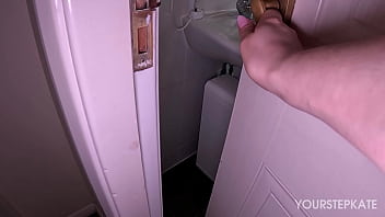 Preview 1 of Vibeo Sexx - LUCKY STEPSON GETS A SURPRISE BLOWJOB AFTER SHOWER
