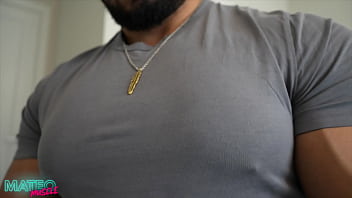 Preview 2 of Sister Bro Real Sex Japan - Muscle Hunk&#039_s Tight Shirt Chest Bouncing