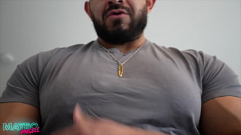 Preview 4 of Sister Bro Real Sex Japan - Muscle Hunk&#039_s Tight Shirt Chest Bouncing