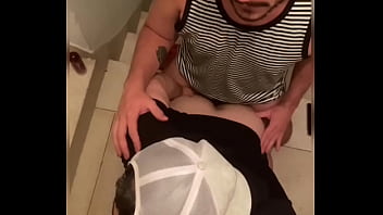 Preview 4 of Wife Fucks Stranger On Skype - SEXO EM P&Uacute_BLICO.  3 MACHOS FODEM ARDENTEMENTE NA ESCADA DE EMERG&Ecirc_NCIA DO CONDOM&Iacute_NIO ( COMPLETO NO RED E SUBSCRI&Ccedil_&Atilde_O)