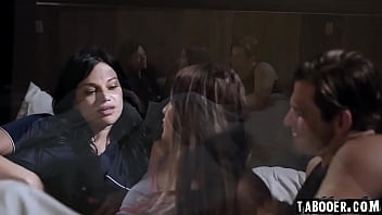 Preview 1 of Ass And Totally - Nathan Bronson and Mona Azar finds Gizelle Blanco is quite a catch