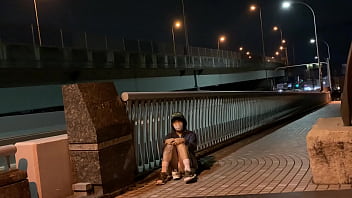 Preview 2 of My Fds My Mom - 女装娘まゆちゃんがばんばん車が走ってる橋の上でＭ字開脚してパンツ見せ露出