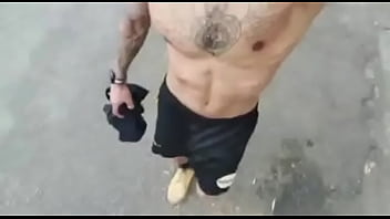 Preview 2 of Show Body - Andando na rua sem cueca