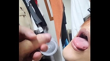Preview 1 of Video Song - Recibiendo mi raci&oacute_n de leche