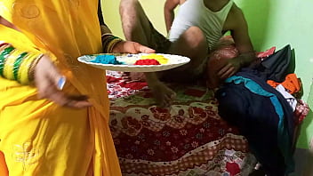 Preview 1 of Mia Cativa - होली पर Bahu ने Sasurji  के साथ खेली होली भुर्र खोल कर,  देसी बंगाली चुदाई वीडियो