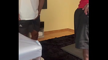 Preview 1 of Kagney Linn Mike Adriano - Hetero dotado foi fazer massagem herotica com negao dotado