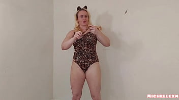 Preview 1 of Marwadi Siexy - Leopard lingerie try on haul