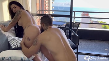 Preview 1 of Australia Hd Sexy Video - Esse safado me fodeu na sacada do apartamento de frente pra rua |RAFAEL GARCIA|