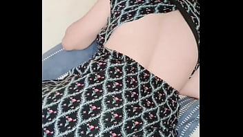 Preview 1 of Malay Porn Sex Video - Parte #1 Entre al dormitorio de la vecina y me com&iacute_ ese sabroso co&ntilde_o rico es darle leche bien adentro.