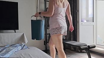Preview 1 of 3d He Sex - Stepsister wants to clean up the house,  she walks in front of me half naked and I see her big beautiful tits,  I show her my horny dick and she jerks off my dick,  she is a very beautiful blonde,  this girl does a deep blowjob and loves big thick dicks