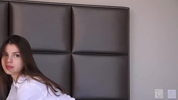 Preview 1 of Amazzingmom Sex - Ani Butler развлекается